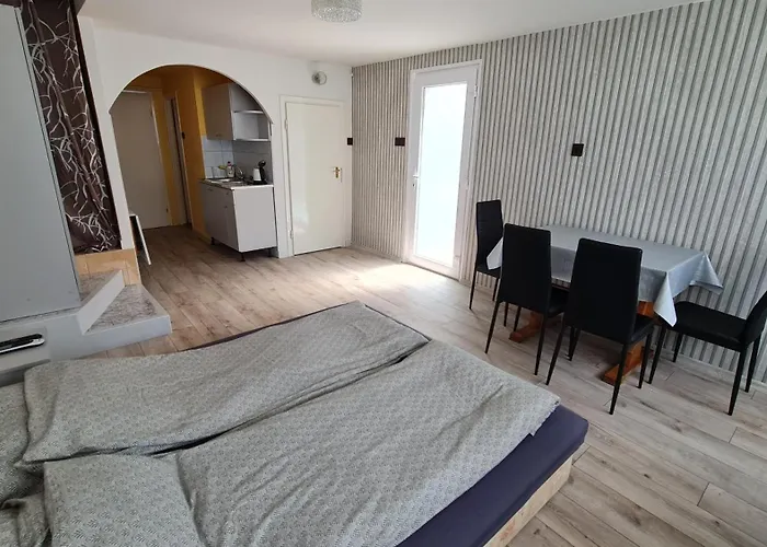 Dami Apartment